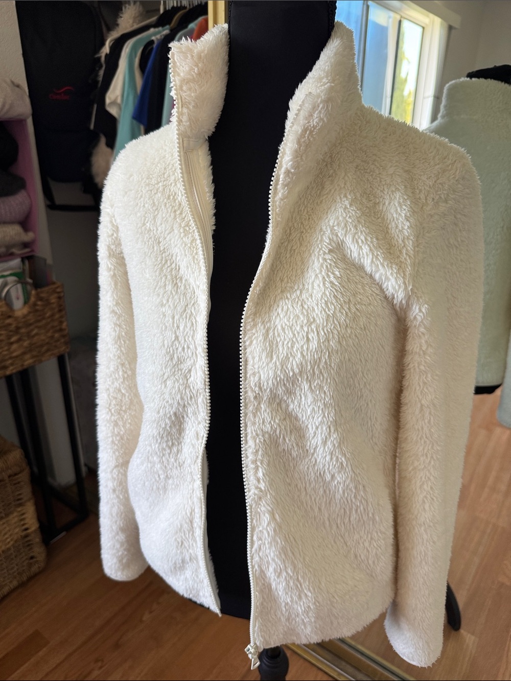 Uniqlo Cream Teddy Fleece Zip Jacket